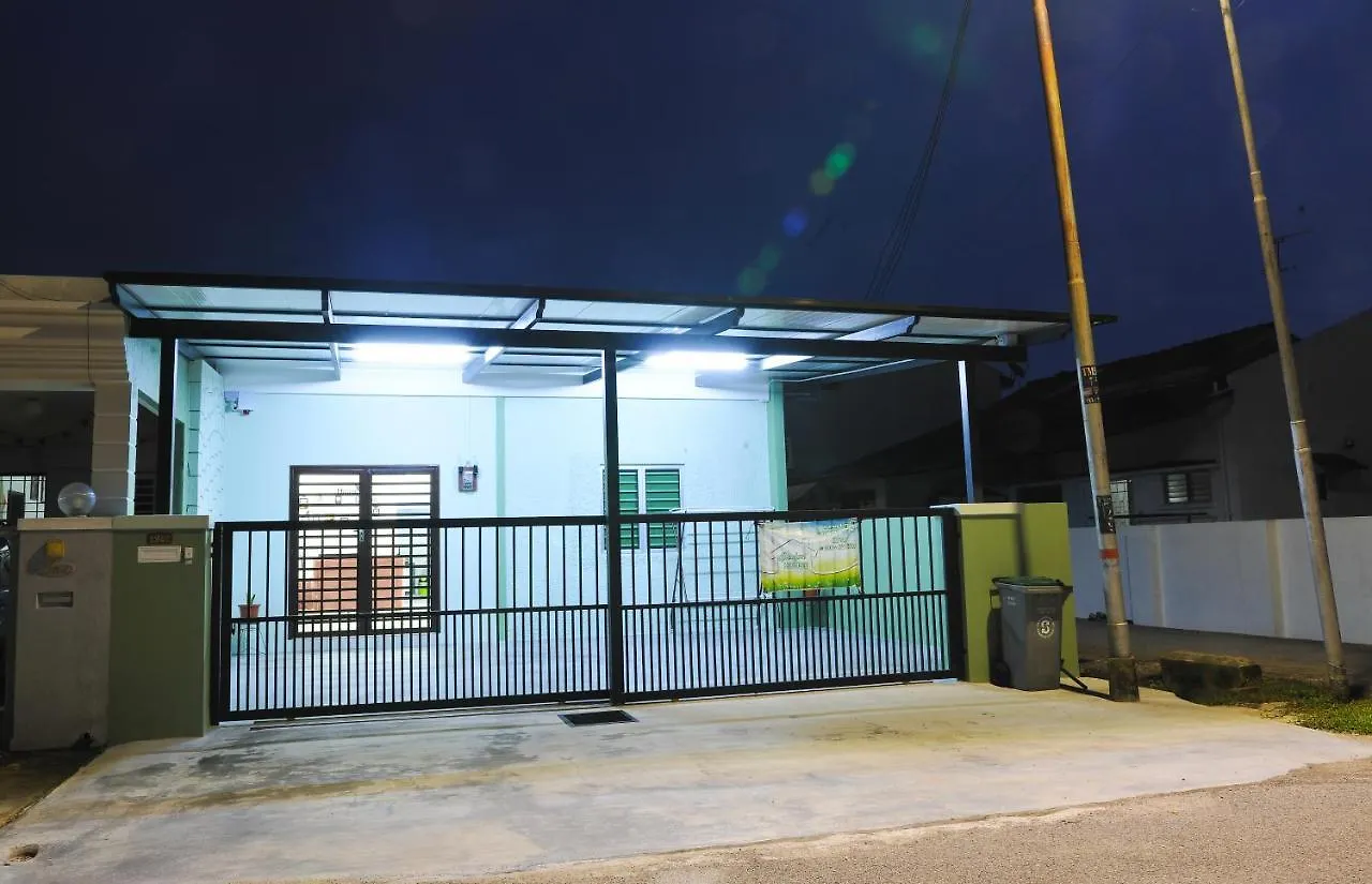 Homestay Comfort House At Melaka Bukit Baru Дом отдыха Малакка